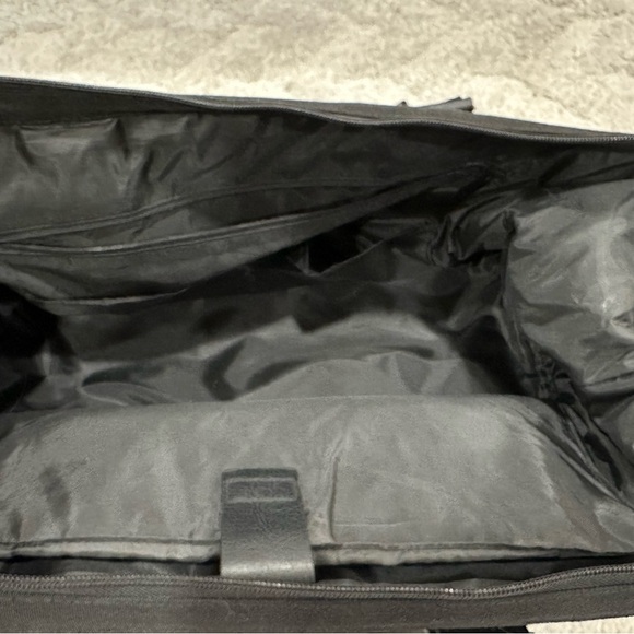 Beis The Weekender Black Bag with Shoulder Strap - Picture 8 of 11